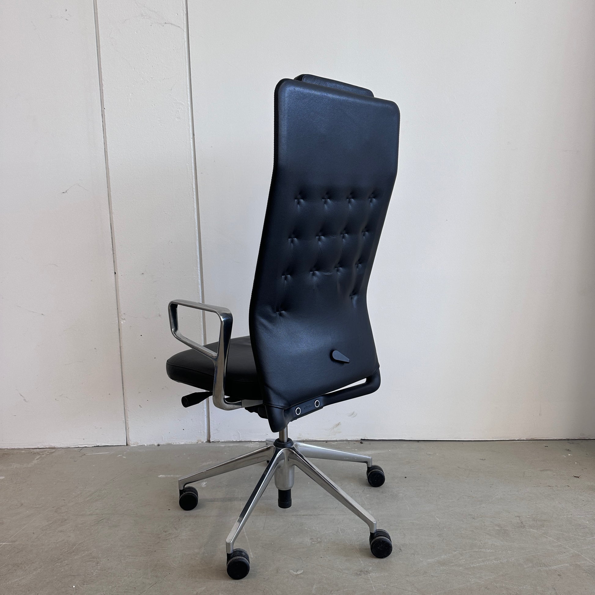 Artikelanlage ID Trim L Leder schwarz_[kein Wert]