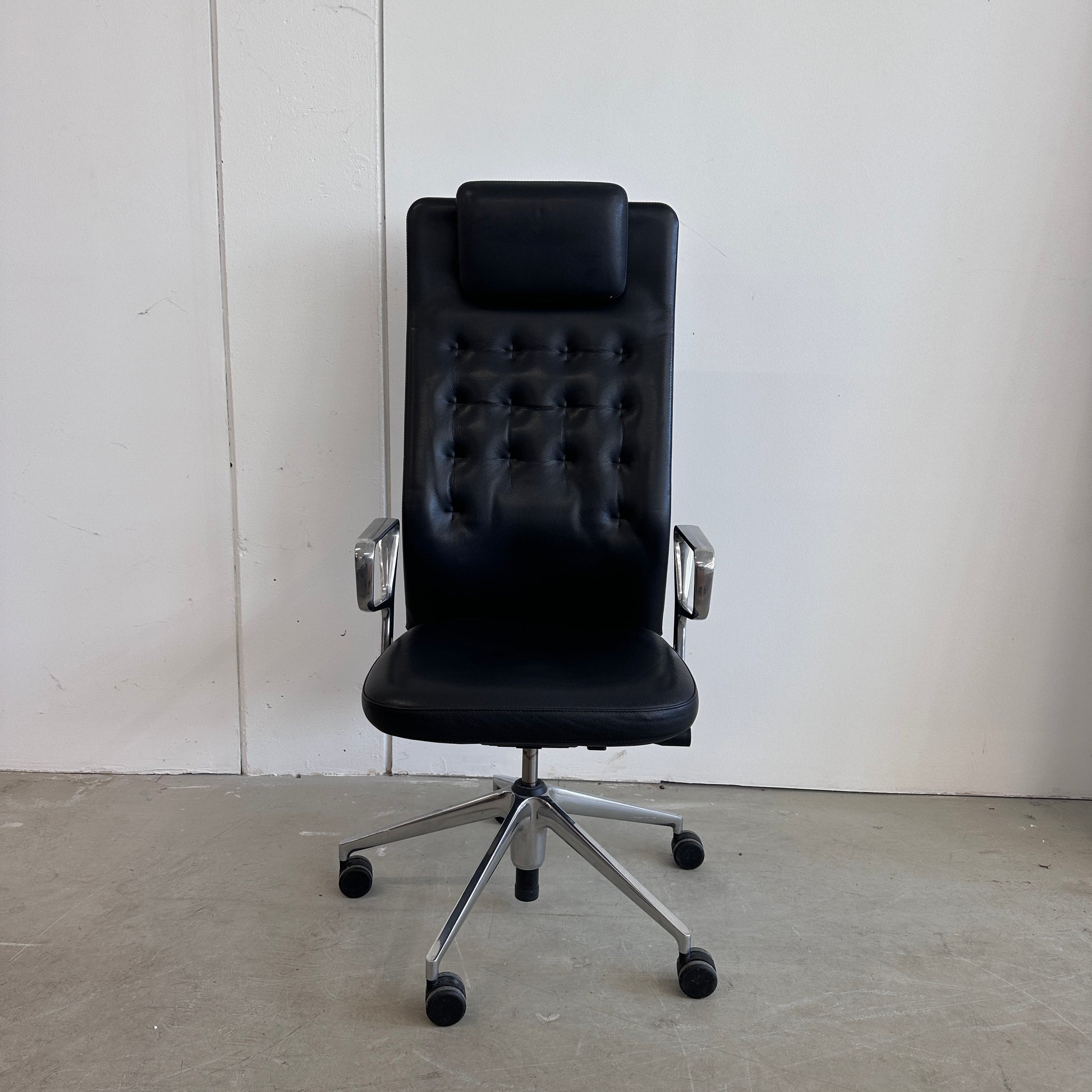 Artikelanlage ID Trim L Leder schwarz_[kein Wert]